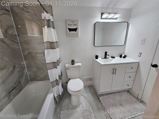 8035 Donna Street, Westland, MI 48185