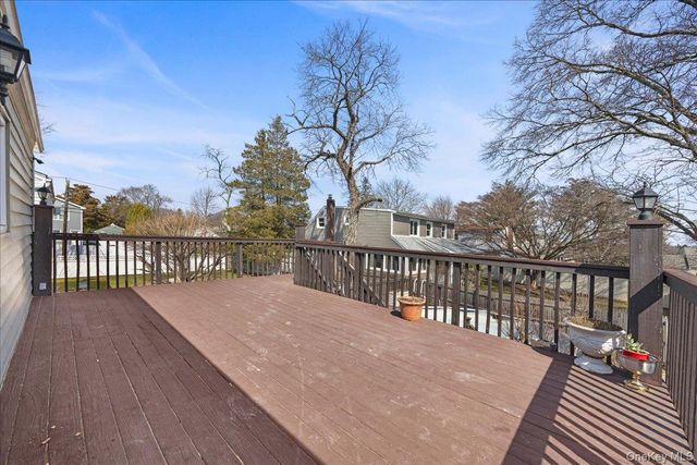 134 11th Avenue, Huntington, NY 11746