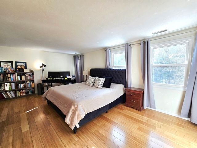 4 Villa Roma Dr 4, Tewksbury, MA 01876