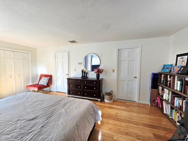 4 Villa Roma Dr 4, Tewksbury, MA 01876