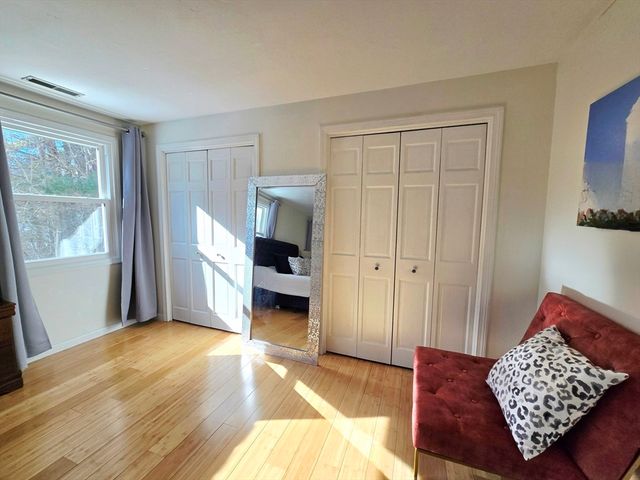 4 Villa Roma Dr 4, Tewksbury, MA 01876