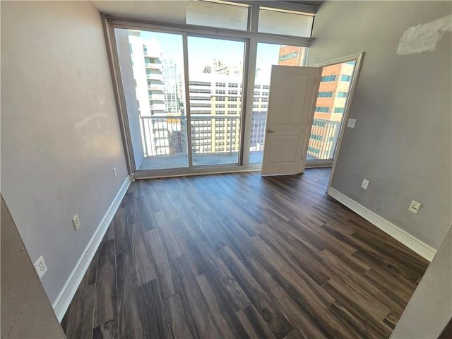 44 Peachtree NE Place 1931, Atlanta, GA 30309