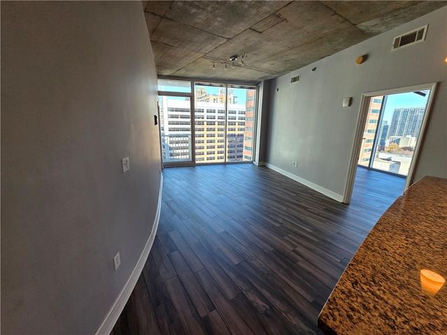 44 Peachtree NE Place 1931, Atlanta, GA 30309