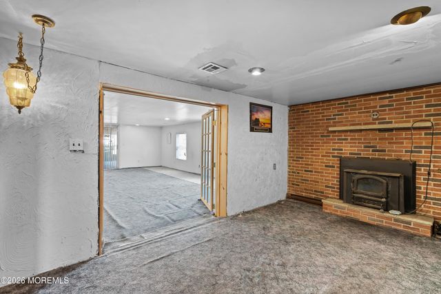271 Joe Parker Road, Lakewood, NJ 08701