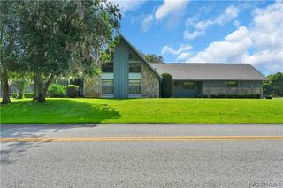 821 N Golf Course Drive, Crystal River, FL 34429