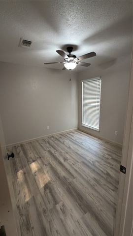 6715 Cuculu Drive, Fort Worth, TX 76133