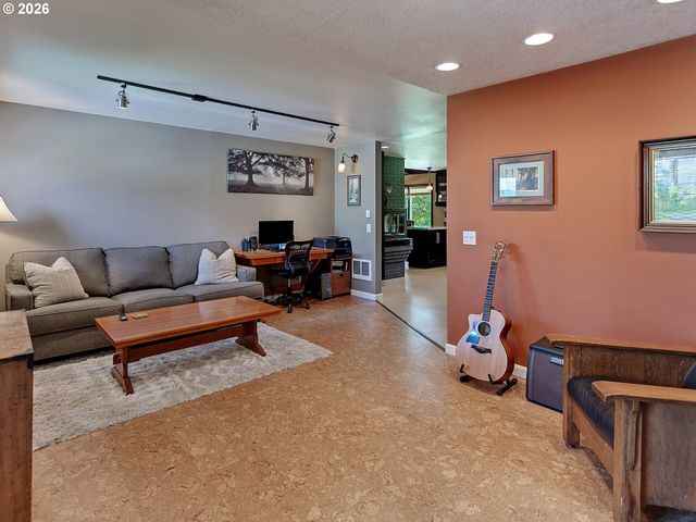 16500 Sw 150TH Ave, Tigard, OR 97224