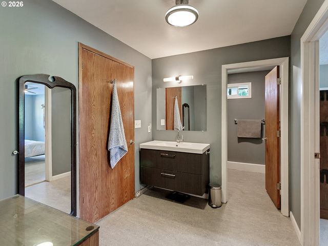 16500 Sw 150TH Ave, Tigard, OR 97224