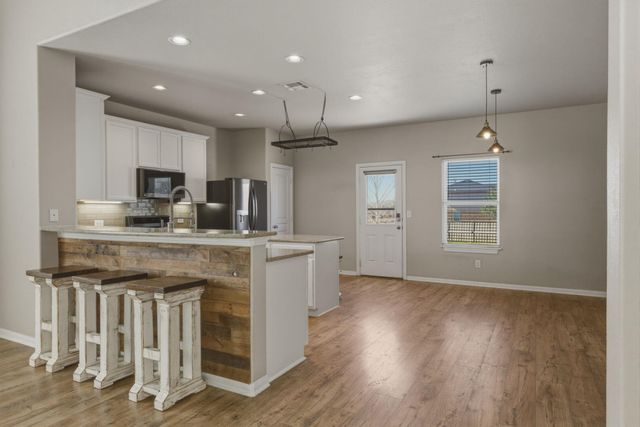 125 Exeter CV, Kyle, TX 78640