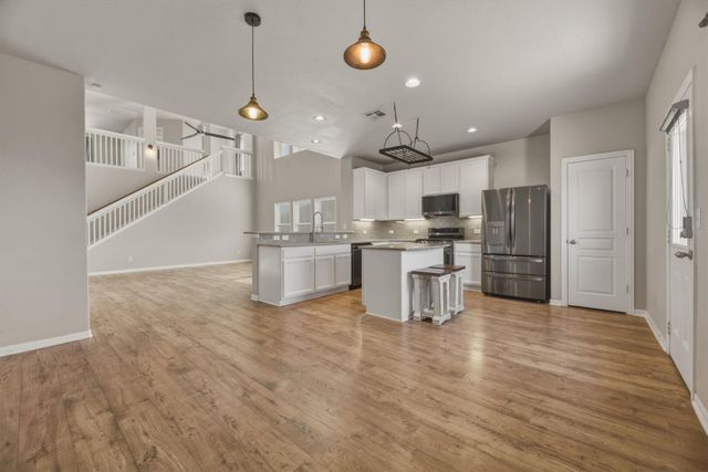 125 Exeter CV, Kyle, TX 78640