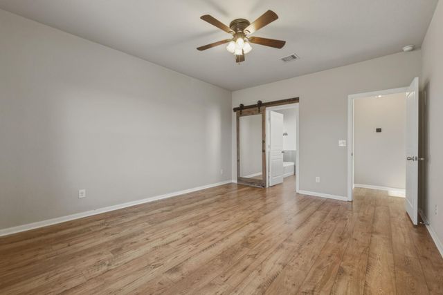 125 Exeter CV, Kyle, TX 78640