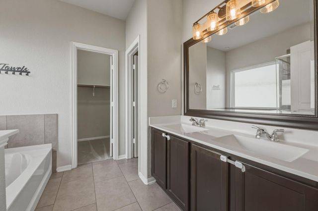 125 Exeter CV, Kyle, TX 78640