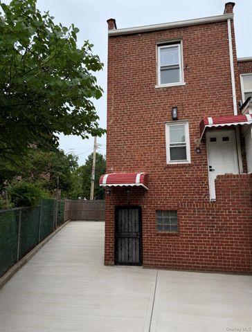 1431 Merry Avenue, Bronx, NY 10461
