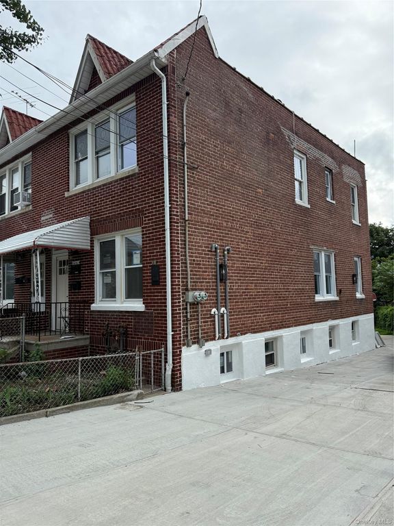 1431 Merry Avenue, Bronx, NY 10461 — photo 4