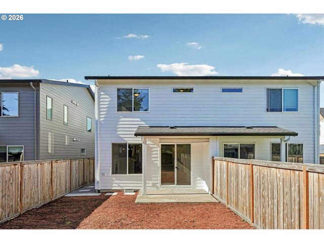 2412 Se MAYBROOK Ln, Milwaukie, OR 97222
