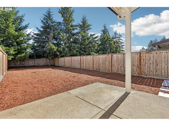 2412 Se MAYBROOK Ln, Milwaukie, OR 97222