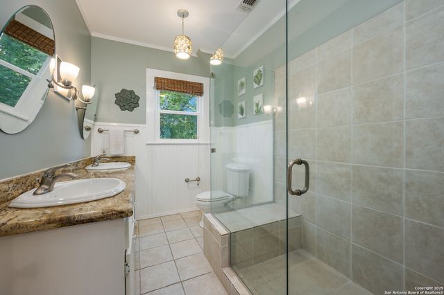 119 E Rosewood Ave, San Antonio, TX 78212