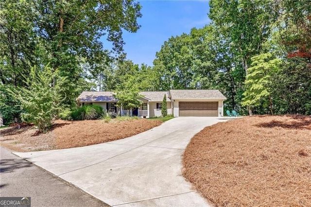 3150 Edgewater Drive, Gainesville, GA 30501