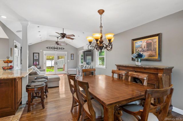 25 Fisher Road, Commack, NY 11725