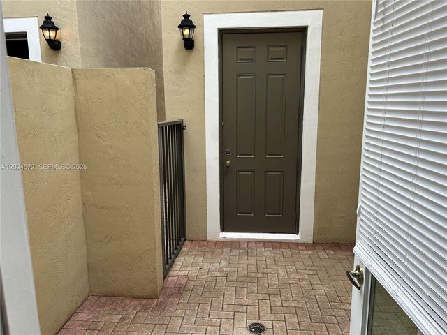 1424 SW 147th Ave 1424, Pembroke Pines, FL 33027
