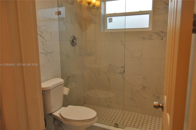 4035 E 2nd Avenue, Hialeah, FL 33013