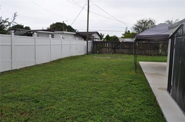 4035 E 2nd Avenue, Hialeah, FL 33013