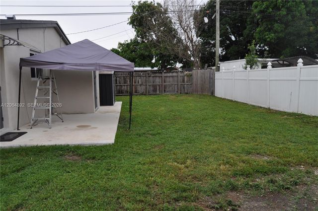 4035 E 2nd Avenue, Hialeah, FL 33013