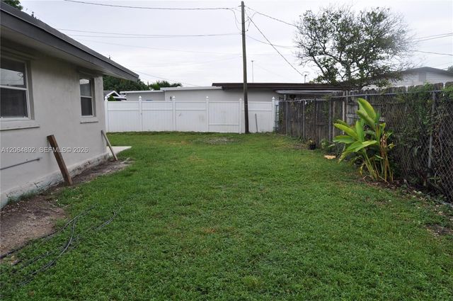 4035 E 2nd Avenue, Hialeah, FL 33013