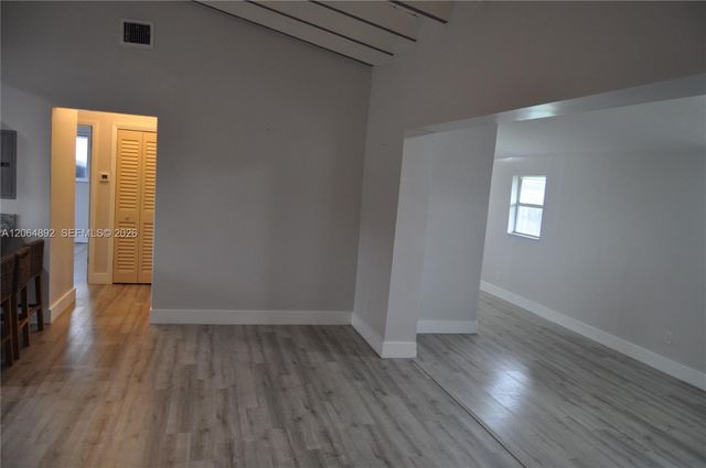 4035 E 2nd Avenue, Hialeah, FL 33013