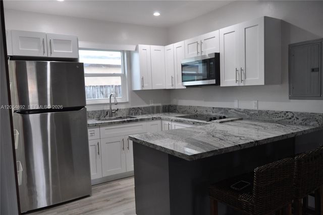 4035 E 2nd Avenue, Hialeah, FL 33013