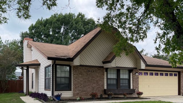 10626 Horn Blvd, San Antonio, TX 78240