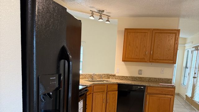 10626 Horn Blvd, San Antonio, TX 78240
