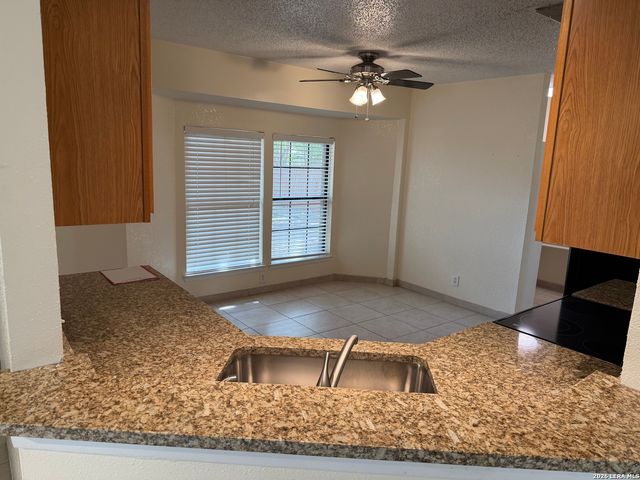 10626 Horn Blvd, San Antonio, TX 78240