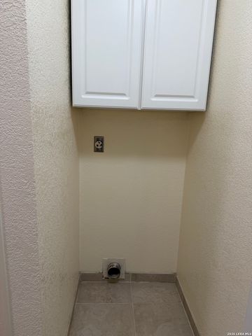 10626 Horn Blvd, San Antonio, TX 78240