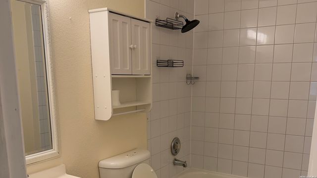 10626 Horn Blvd, San Antonio, TX 78240
