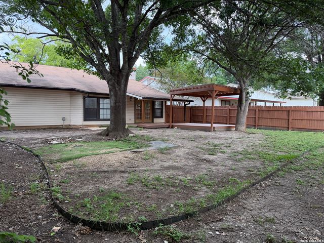 10626 Horn Blvd, San Antonio, TX 78240