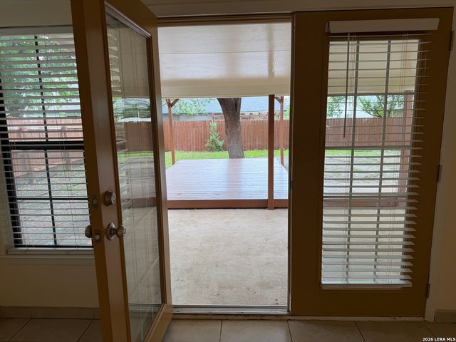 10626 Horn Blvd, San Antonio, TX 78240