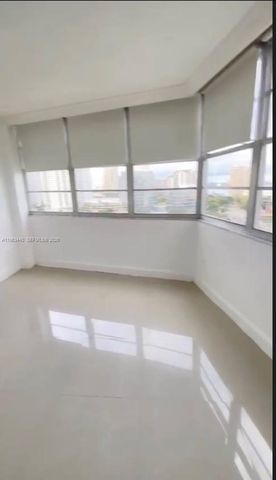 801 Brickell Bay Dr 1470, Miami, FL 33131