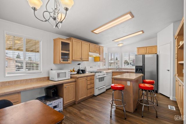 6351 Akers Road 107, Bakersfield, CA 93313