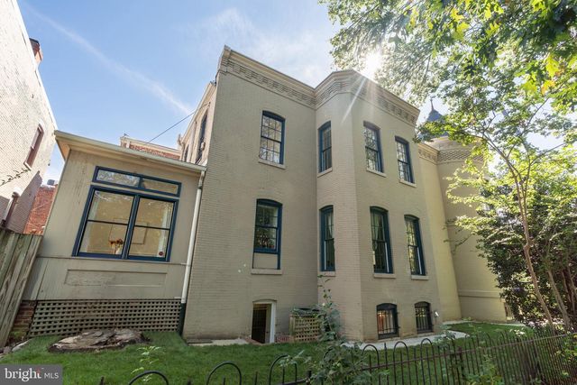300 NORTH CAROLINA AVE SE, Washington, DC 20003
