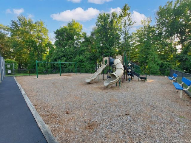 184 N Route 303 4, Congers, NY 10920