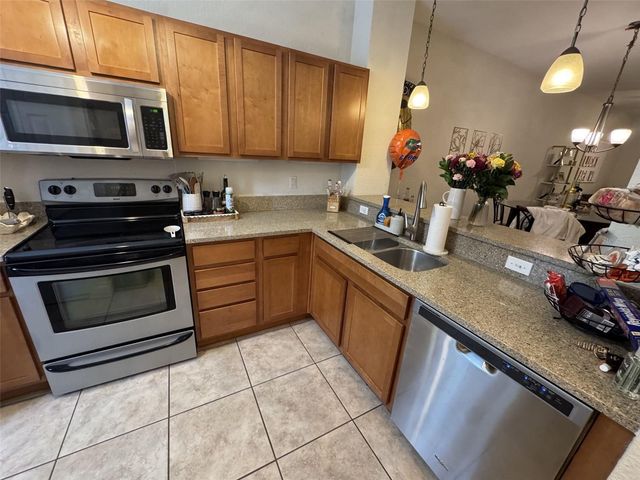 2508 SW 35TH PLACE M75, Gainesville, FL 32608
