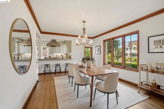 1087 Hubert Rd, Oakland, CA 94610