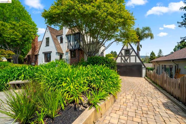 1087 Hubert Rd, Oakland, CA 94610