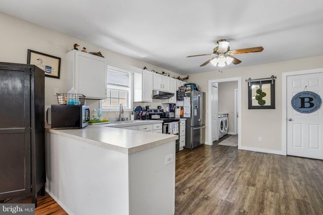 2370 YARDARM DR, Greenbackville, VA 23356