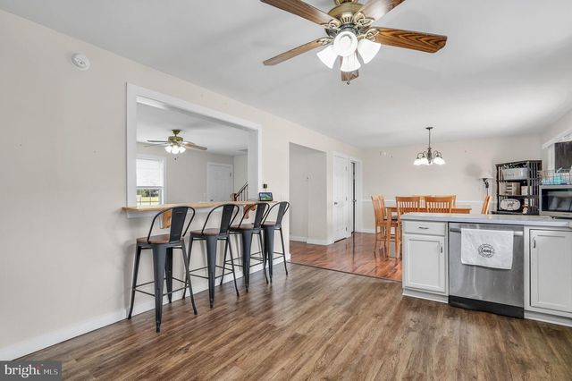 2370 YARDARM DR, Greenbackville, VA 23356