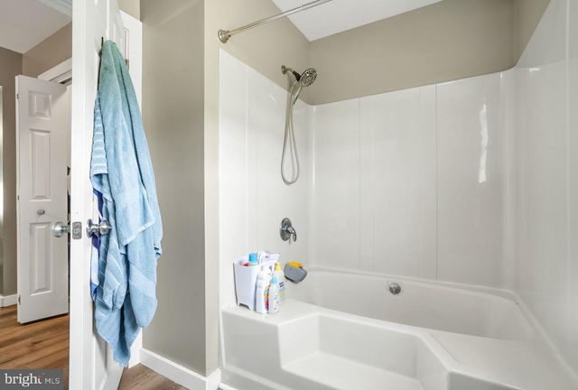 2370 YARDARM DR, Greenbackville, VA 23356