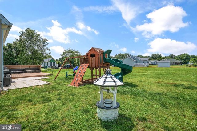 2370 YARDARM DR, Greenbackville, VA 23356