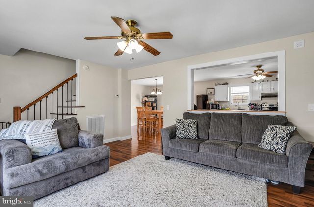 2370 YARDARM DR, Greenbackville, VA 23356