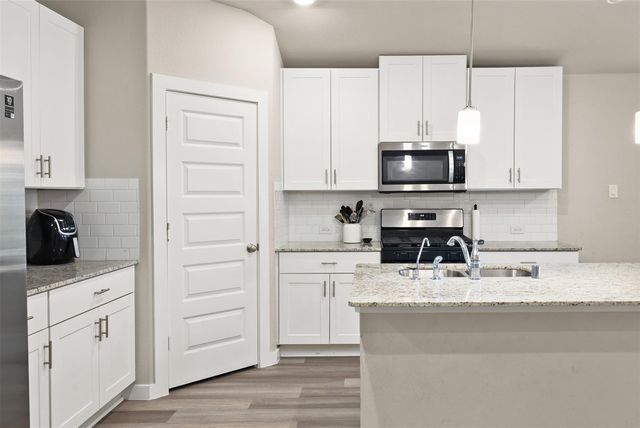 10218 Hermann Trace, Texas City, TX 77591